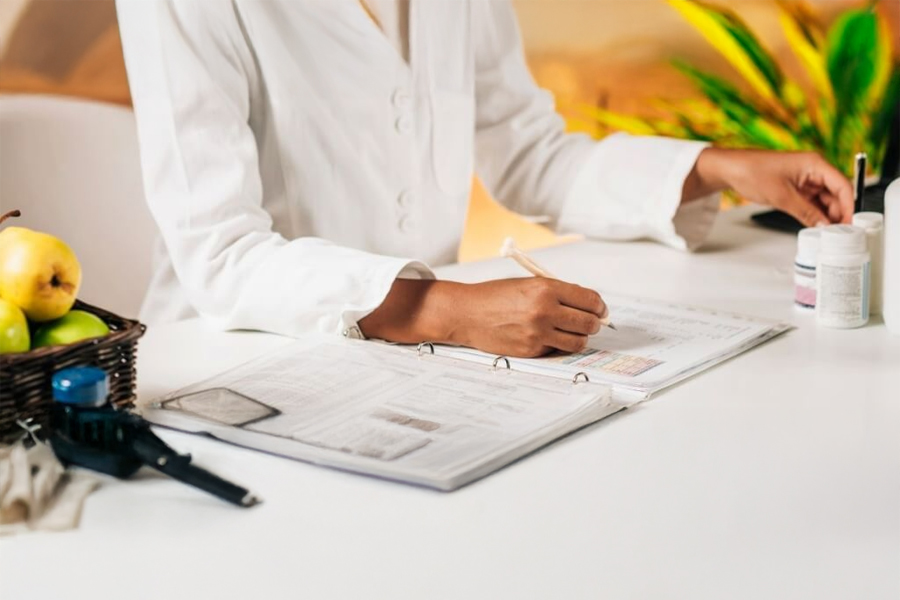 Key Differences Between Functional and Conventional Medicine
