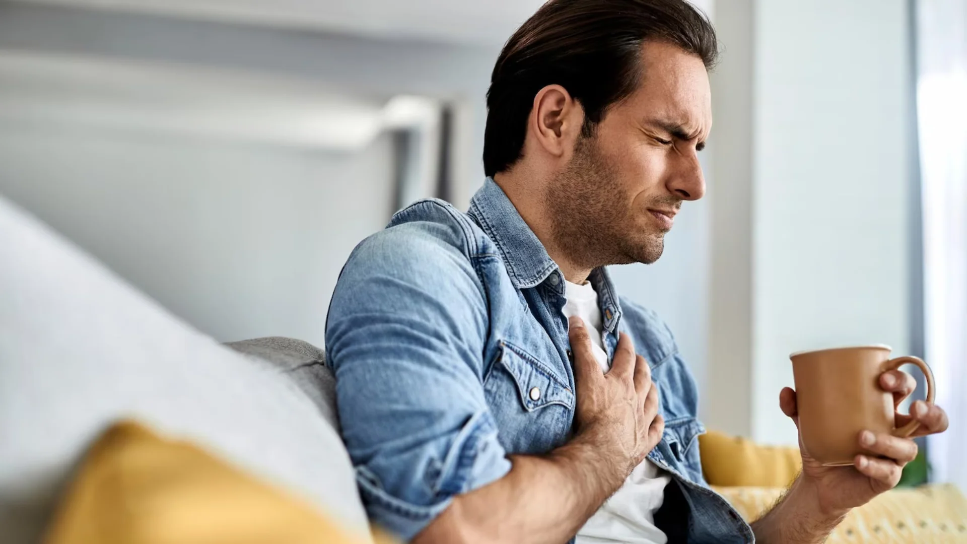 GERD Chest Pain Explained: Symptoms, Triggers, and Treatment Options